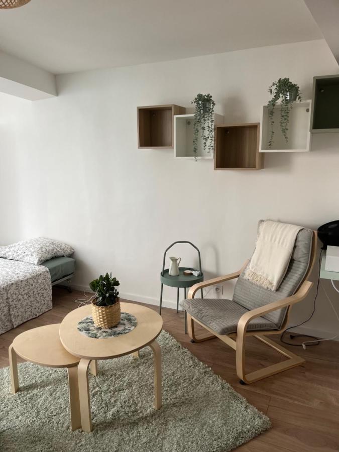 Studio Hyeres -Rue Pietonne Climatisation Lit 160 Tout Equipe - Sabrina 외부 사진